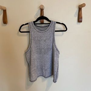 Lululemon workout top
